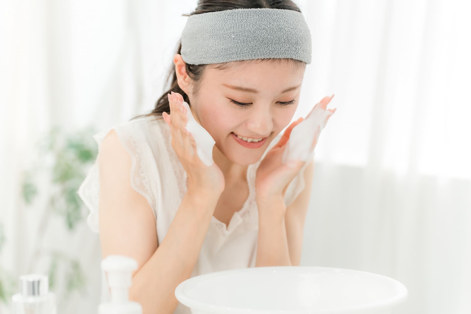 透明感のある肌を目指すケアの基本
